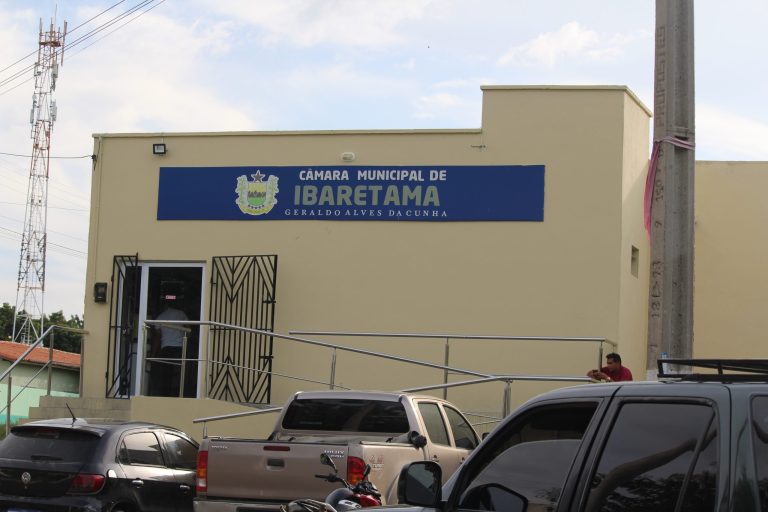 Vereador Edilson Martins é empossado o novo presidente da CMI